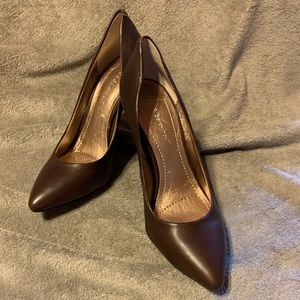 BCBGeneration Cielo brown pumps.